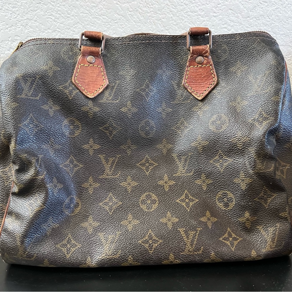 Vintage Louis Vuitton Speedy 30